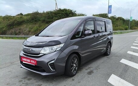 Honda Stepwgn IV, 2019 год, 2 300 000 рублей, 3 фотография