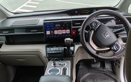 Honda Stepwgn IV, 2019 год, 2 300 000 рублей, 8 фотография