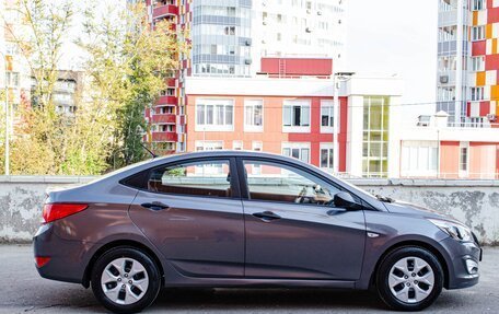 Hyundai Solaris II рестайлинг, 2015 год, 950 000 рублей, 5 фотография