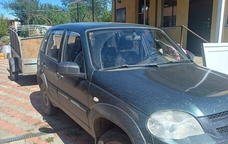 Chevrolet Niva I рестайлинг, 2015 год, 500 000 рублей, 3 фотография