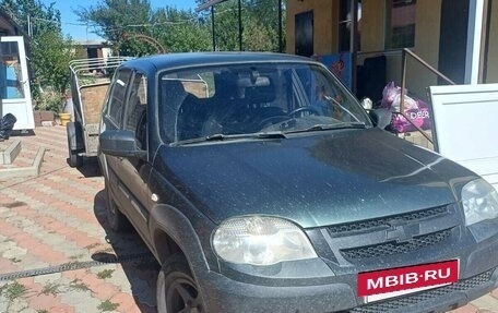 Chevrolet Niva I рестайлинг, 2015 год, 500 000 рублей, 2 фотография