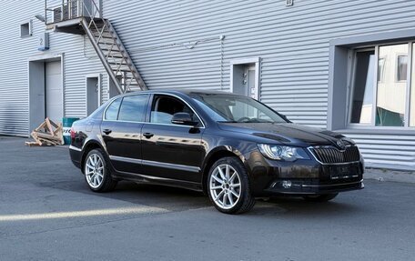 Skoda Superb III рестайлинг, 2013 год, 1 250 000 рублей, 3 фотография