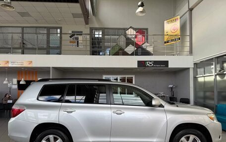 Toyota Highlander III, 2009 год, 1 650 000 рублей, 10 фотография