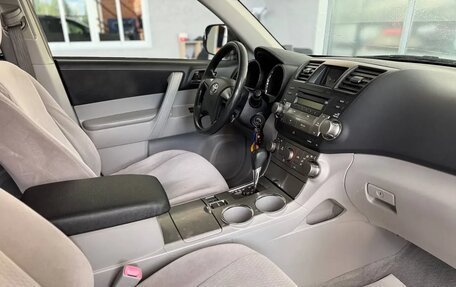 Toyota Highlander III, 2009 год, 1 650 000 рублей, 11 фотография