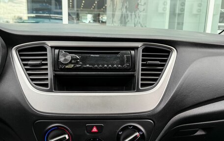 Hyundai Solaris II рестайлинг, 2018 год, 1 015 000 рублей, 13 фотография