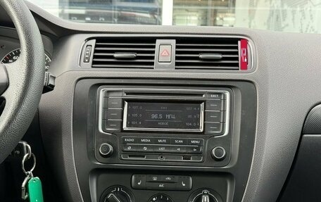 Volkswagen Jetta VI, 2014 год, 1 077 000 рублей, 12 фотография