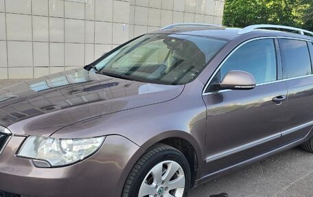 Skoda Superb III рестайлинг, 2011 год, 960 000 рублей, 2 фотография