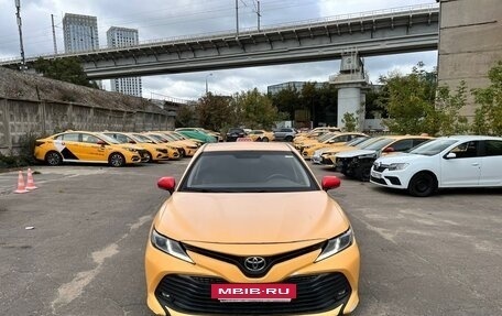 Toyota Camry, 2020 год, 1 540 000 рублей, 2 фотография