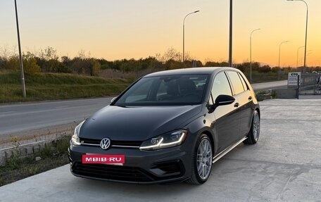 Volkswagen Golf R VII, 2019 год, 3 560 рублей, 2 фотография