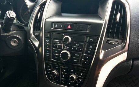 Opel Astra J, 2011 год, 794 000 рублей, 12 фотография