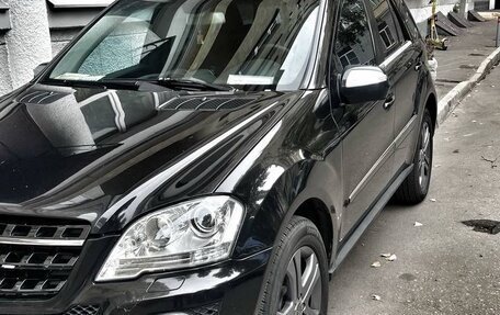 Mercedes-Benz M-Класс, 2010 год, 1 500 000 рублей, 3 фотография