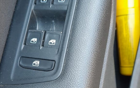 Volkswagen Tiguan II, 2018 год, 2 200 000 рублей, 4 фотография