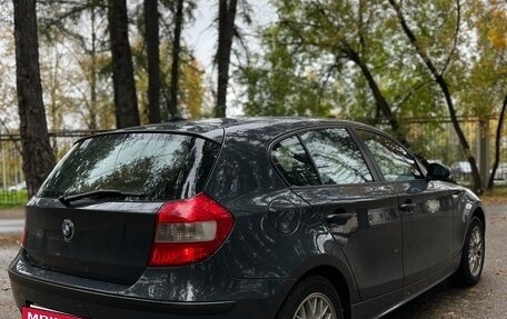 BMW 1 серия, 2006 год, 700 000 рублей, 2 фотография