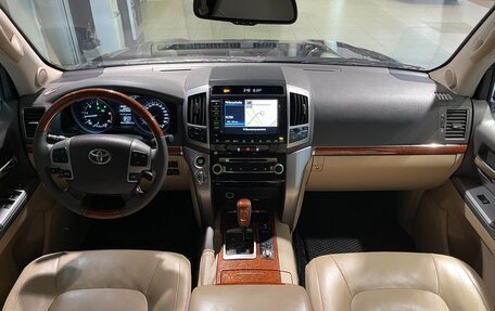 Toyota Land Cruiser 200, 2013 год, 3 500 000 рублей, 23 фотография