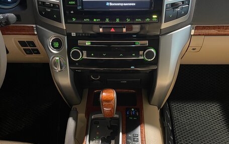 Toyota Land Cruiser 200, 2013 год, 3 500 000 рублей, 28 фотография