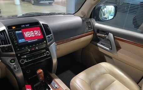 Toyota Land Cruiser 200, 2013 год, 3 500 000 рублей, 27 фотография