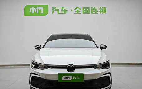 Volkswagen Golf VIII, 2022 год, 2 100 000 рублей, 2 фотография