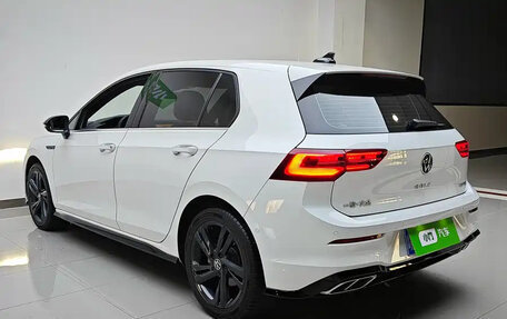 Volkswagen Golf VIII, 2022 год, 2 100 000 рублей, 4 фотография