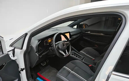 Volkswagen Golf VIII, 2022 год, 2 100 000 рублей, 8 фотография