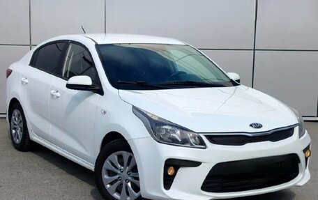 KIA Rio IV, 2017 год, 875 000 рублей, 1 фотография