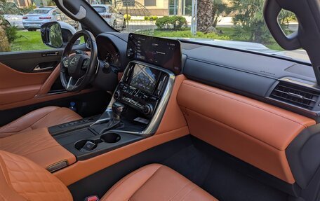 Lexus LX, 2022 год, 11 500 000 рублей, 16 фотография