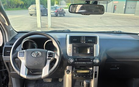 Toyota Land Cruiser Prado 150 рестайлинг 2, 2012 год, 2 400 000 рублей, 14 фотография
