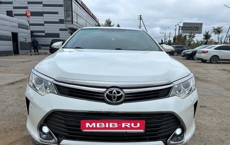 Toyota Camry, 2015 год, 1 950 000 рублей, 4 фотография