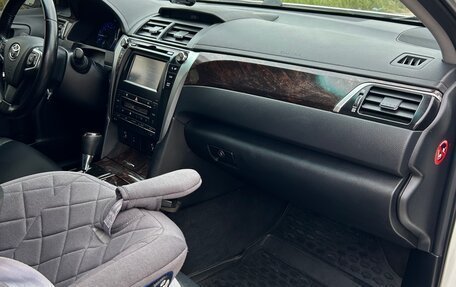 Toyota Camry, 2015 год, 1 950 000 рублей, 17 фотография
