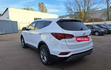 Hyundai Santa Fe III рестайлинг, 2017 год, 2 195 000 рублей, 8 фотография