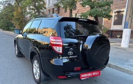 Toyota RAV4, 2011 год, 1 850 000 рублей, 4 фотография