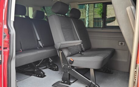 Volkswagen Caravelle T6 рестайлинг, 2020 год, 4 700 000 рублей, 7 фотография