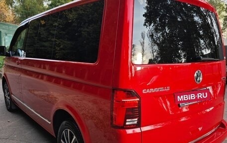 Volkswagen Caravelle T6 рестайлинг, 2020 год, 4 700 000 рублей, 2 фотография