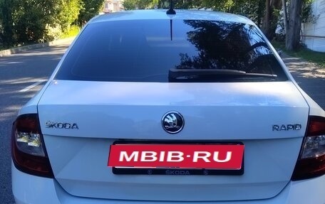 Skoda Rapid I, 2018 год, 800 000 рублей, 6 фотография