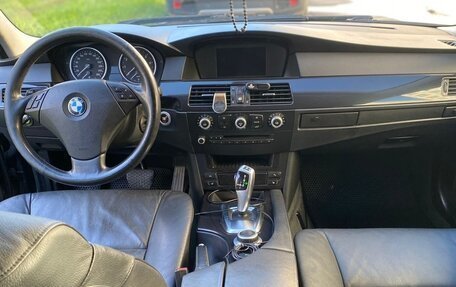 BMW 5 серия, 2008 год, 850 000 рублей, 3 фотография