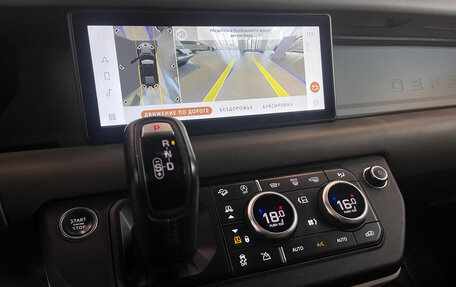 Land Rover Defender II, 2021 год, 7 290 000 рублей, 12 фотография