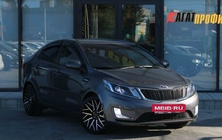 KIA Rio III рестайлинг, 2014 год, 900 000 рублей, 3 фотография