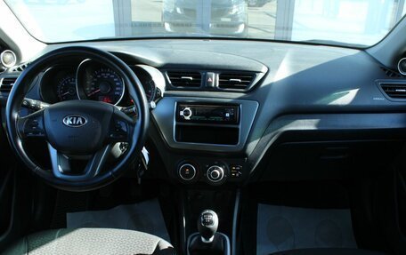 KIA Rio III рестайлинг, 2014 год, 900 000 рублей, 20 фотография