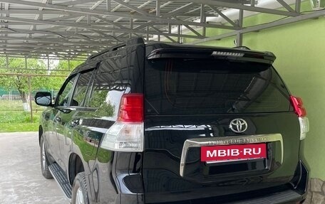 Toyota Land Cruiser Prado 150 рестайлинг 2, 2010 год, 850 000 рублей, 3 фотография
