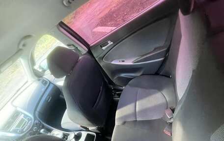 Hyundai Solaris II рестайлинг, 2013 год, 870 000 рублей, 11 фотография