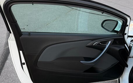 Opel Astra J, 2013 год, 1 100 000 рублей, 13 фотография