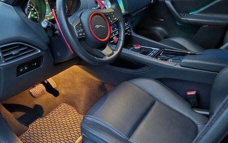 Jaguar F-Pace, 2020 год, 4 200 000 рублей, 17 фотография