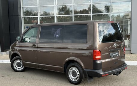 Volkswagen Caravelle T5, 2014 год, 1 950 000 рублей, 3 фотография