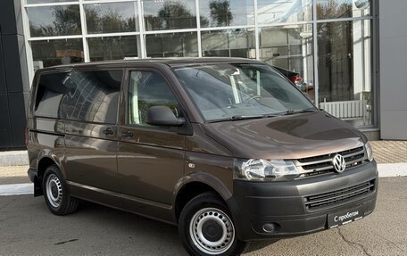 Volkswagen Caravelle T5, 2014 год, 1 950 000 рублей, 7 фотография