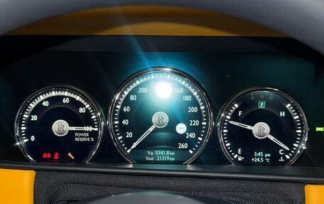 Rolls-Royce Cullinan, 2021 год, 35 900 000 рублей, 13 фотография