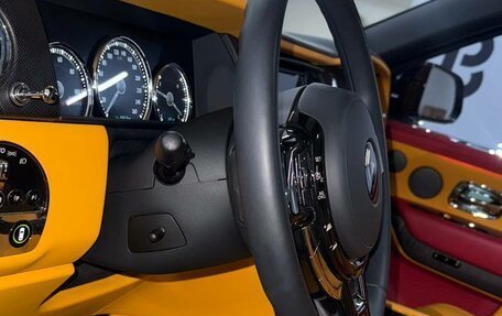 Rolls-Royce Cullinan, 2021 год, 35 900 000 рублей, 8 фотография