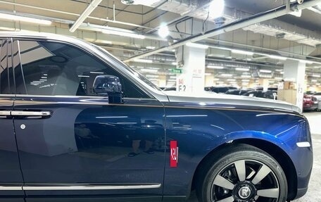 Rolls-Royce Cullinan, 2021 год, 35 900 000 рублей, 3 фотография