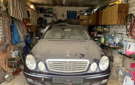 Mercedes-Benz E-Класс, 2004 год, 460 000 рублей, 2 фотография
