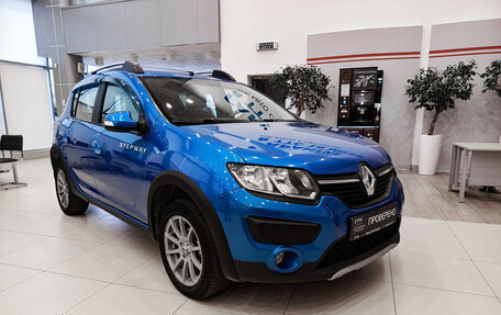 Renault Sandero II рестайлинг, 2016 год, 852 000 рублей, 3 фотография