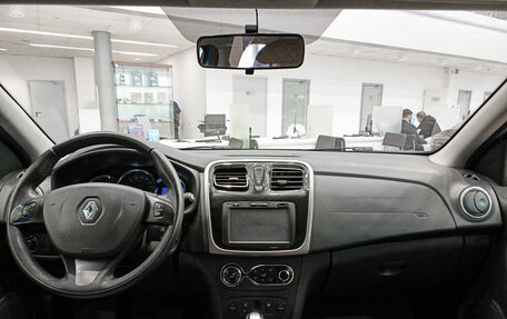 Renault Sandero II рестайлинг, 2016 год, 852 000 рублей, 17 фотография