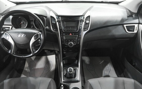 Hyundai i30 II рестайлинг, 2014 год, 999 000 рублей, 11 фотография